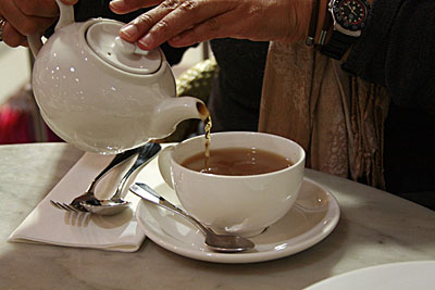 chá com Valentina