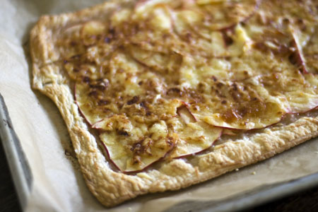apple cheese tart