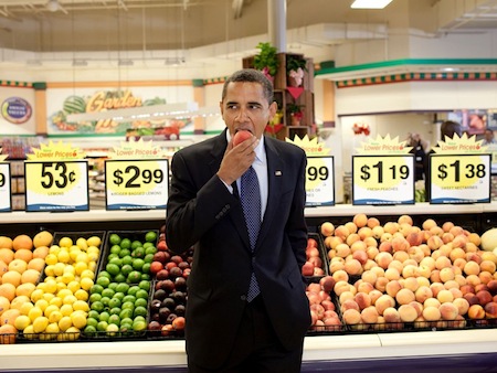 obama-eats-a-peach.jpg