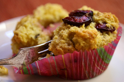 cornmeal_cherry_muffin_3.jpg