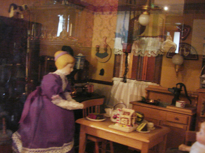 dollhousekitchen3.jpg