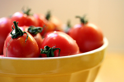new_many_tomatoes_2s.jpg