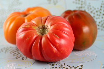 heirloom_tomatos_1S.jpg